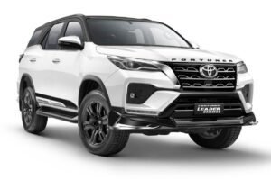 Toyota Fortuner Leder 2.4